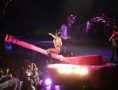 /album/last-girl-on-earth-tour/normal-010-rihanna-image-611x464-jpg/